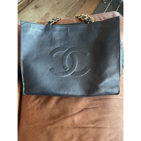 CHANEL 1994 VINTAGE BLACK 24K GOLD CHUNKY CHAIN CLASSIC CC LEATHER TOTE BAG - Picture 7 of 16